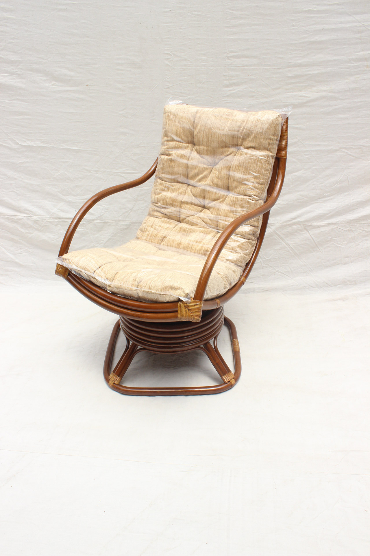 Paula Swivel Rocker